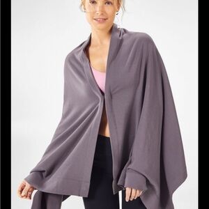 Fabletics Charcoal scarf. 5 ways to wear.